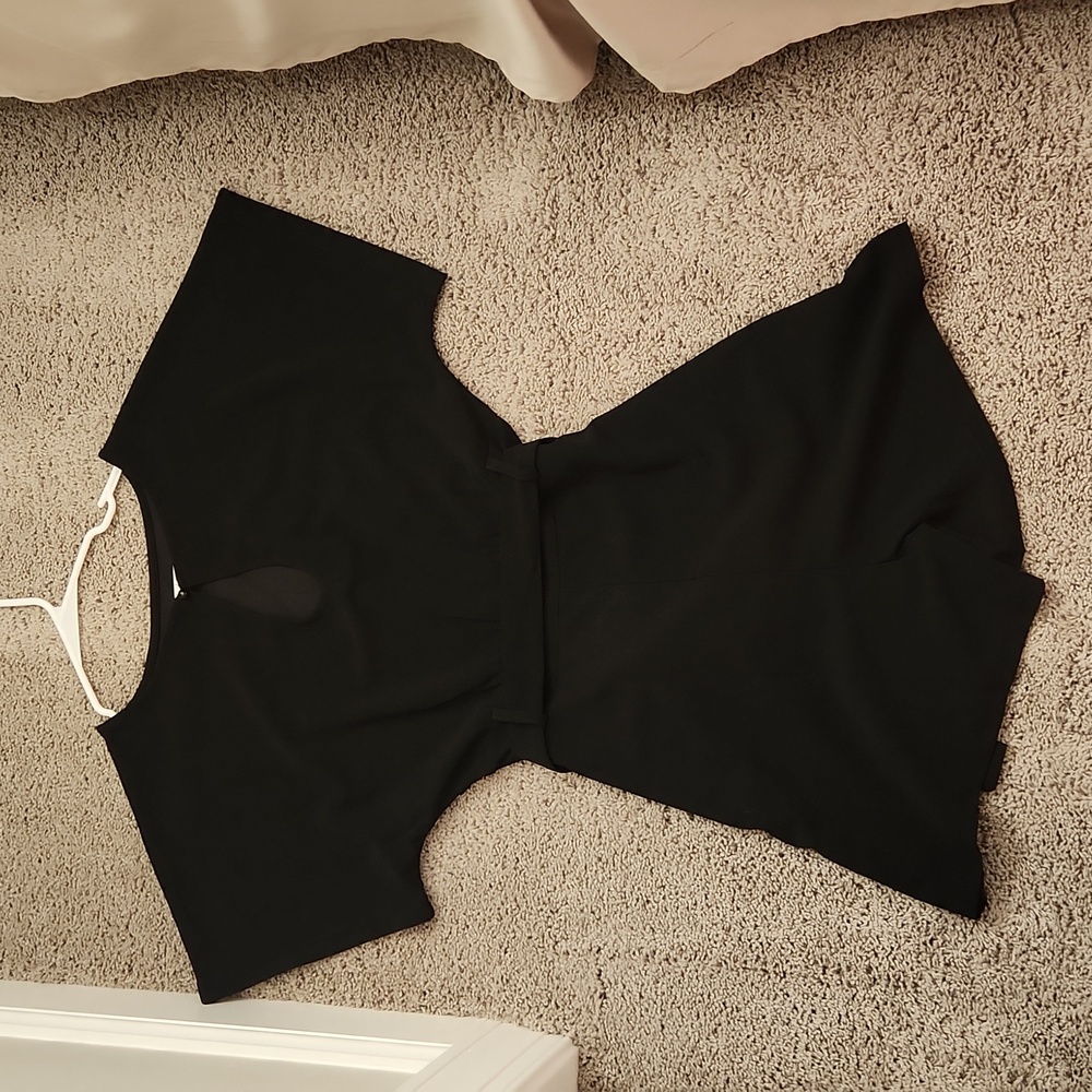 Romper - Picture 2 of 5